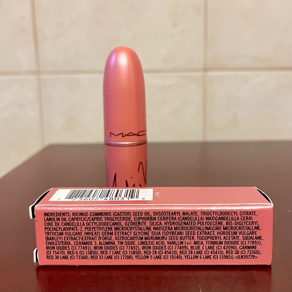 NIB MAC COSMETICS Nicki Minaj THE PINKPRINT LIPSTICK Amplified Creme Lip Color - Picture 9 of 10